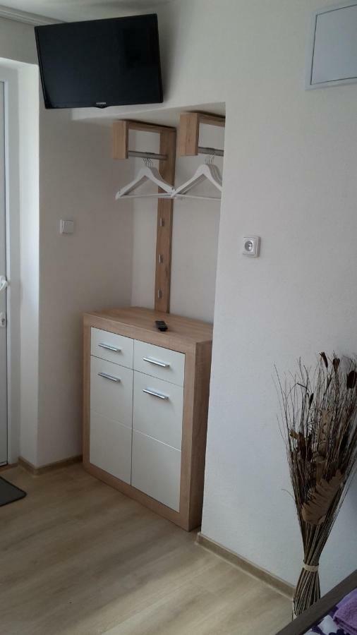 Ubytovani Lila Mikulov Bagian luar foto